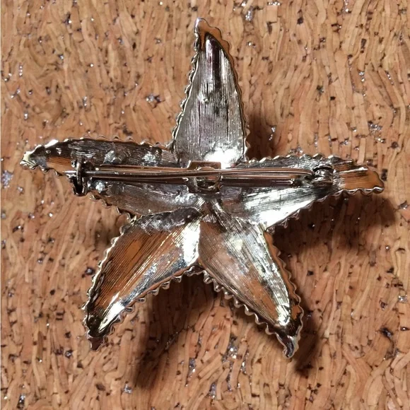 Vintage Silver Tone Starfish Brooch and Earrings Set - Picture 3 of 5